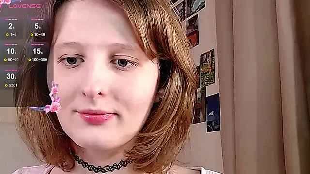 c0ralynx online show from October 7, 2025, 8:43 pm