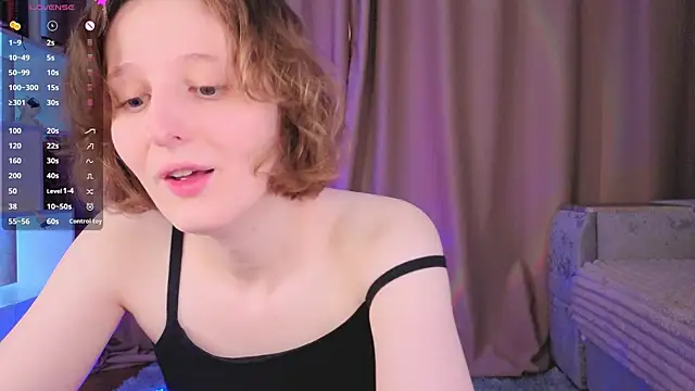 Snapshot of c0ralynx chatting on May 3, 2026, 1:25 pm c0ralynx online show from May 3, 2026, 1:25 pm