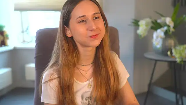 Snapshot of EsmeEsser chatting on March 18, 2025, 4:07 am EsmeEsser online show from March 18, 2025, 4:07 am