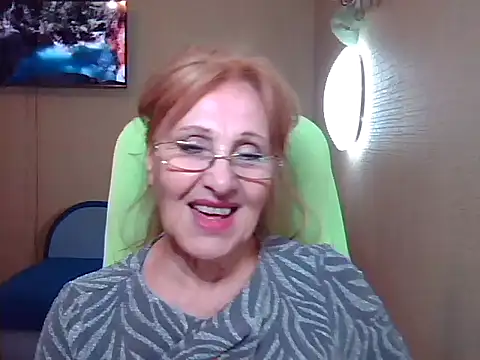 Snapshot of Margo_Sweety chatting on March 17, 2025, 6:00 pm Margo Sweety online show from March 17, 2025, 6:00 pm