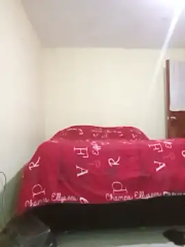 chloe 03  online show from November 28, 2025, 8:31 pm