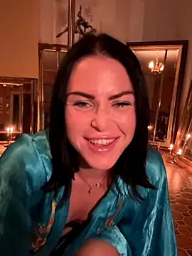 missninasparkle online show from October 15, 2025, 9:56 pm