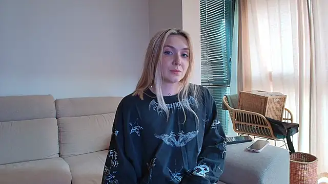 Snapshot of tattoobbgirl chatting on May 9, 2026, 4:10 pm tattoobbgirl online show from May 9, 2026, 4:10 pm
