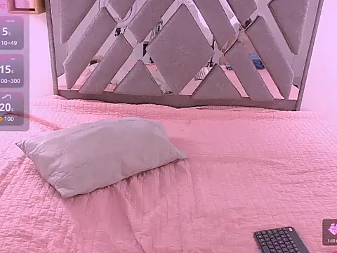 Snapshot of kronysmith chatting on October 28, 2025, 11:14 pm kronysmith online show from October 28, 2025, 11:14 pm