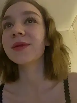 Snapshot of unexpected_twist chatting on March 19, 2025, 7:40 am unexpected twist online show from March 19, 2025, 7:40 am