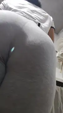 Elowyn online show from March 23, 2026, 1:28 am