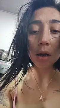 Snapshot of Elowyn chatting on February 1, 2026, 6:28 pm Elowyn online show from February 1, 2026, 6:28 pm