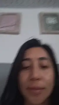 Snapshot of Elowyn chatting on February 21, 2026, 5:48 pm Elowyn online show from February 21, 2026, 5:48 pm