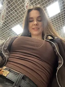 MilaBee online show from March 28, 2026, 5:19 am