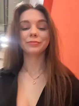 MilaBee online show from February 5, 2026, 9:38 am