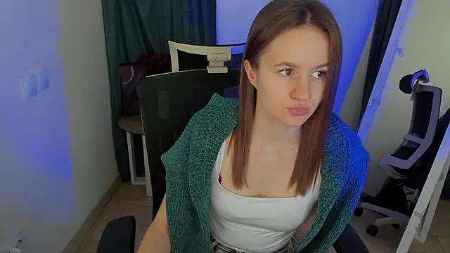 Catherine e online show from October 14, 2025, 6:19 pm