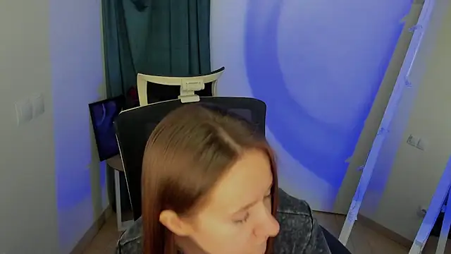 Catherine e online show from October 21, 2025, 6:29 pm