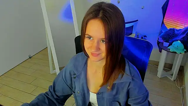 Snapshot of Catherine_e chatting on October 4, 2025, 6:20 pm Catherine e online show from October 4, 2025, 6:20 pm