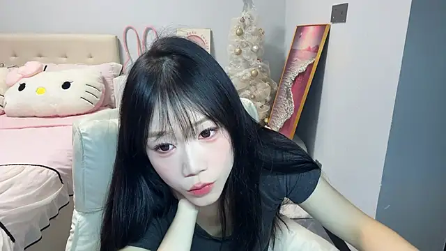 suyaoyao-x online show from May 29, 2026, 2:12 pm
