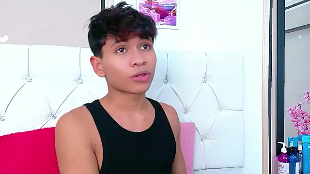 Ethan Westt online show from March 19, 2026, 8:42 pm