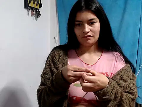 AlanaHotxx online show from November 20, 2025, 6:58 am