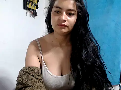 AlanaHotxx online show from November 5, 2025, 8:28 am