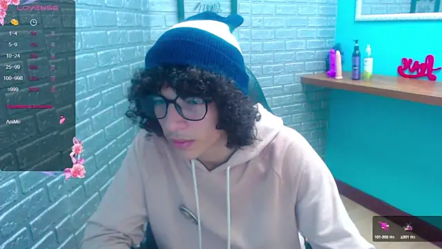 Snapshot of Kurtt_Miller chatting on September 24, 2025, 8:15 pm Kurtt Miller online show from September 24, 2025, 8:15 pm