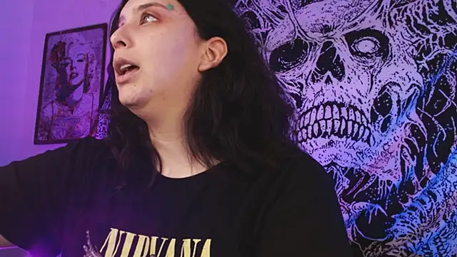 Snapshot of mikaskullcs chatting on January 13, 2026, 6:45 pm mikaskullcs online show from January 13, 2026, 6:45 pm