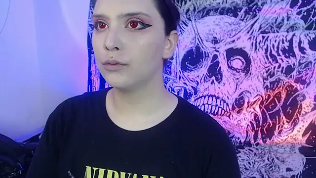 Snapshot of mikaskullcs chatting on April 1, 2026, 10:28 pm mikaskullcs online show from April 1, 2026, 10:28 pm