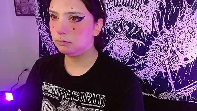 Snapshot of mikaskullcs chatting on February 24, 2026, 8:10 pm mikaskullcs online show from February 24, 2026, 8:10 pm