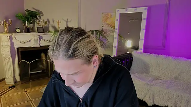 Jes Solar online show from November 6, 2025, 10:03 pm