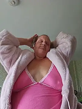 MissQueenBeex online show from June 11, 2026, 10:23 am