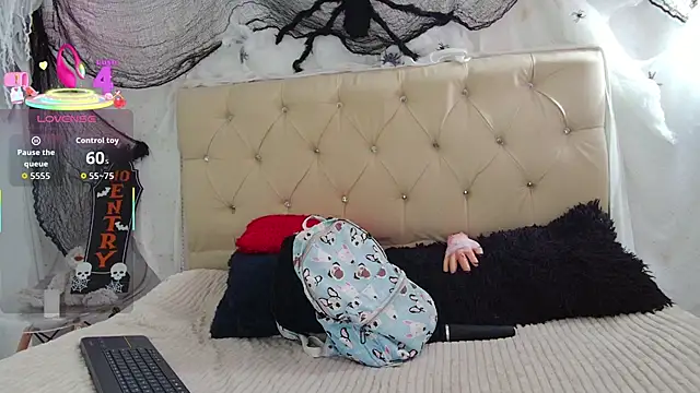 Snapshot of kity_x chatting on October 30, 2025, 7:00 pm kity x online show from October 30, 2025, 7:00 pm