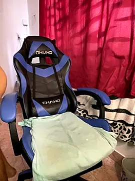 Snapshot of taimara_1 chatting on November 21, 2025, 4:39 pm taimara 1 online show from November 21, 2025, 4:39 pm