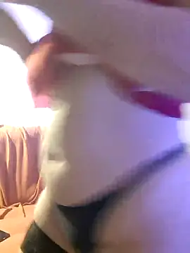 Snapshot of Cris_Redd chatting on September 13, 2025, 10:54 pm Cris Redd online show from September 13, 2025, 10:54 pm