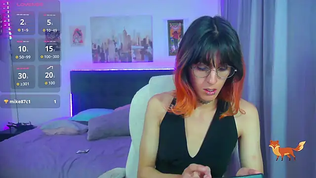 Snapshot of goth_minerva chatting on May 11, 2026, 2:45 pm goth minerva online show from May 11, 2026, 2:45 pm