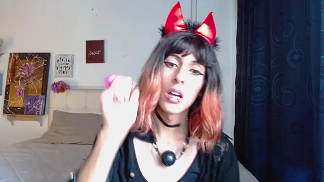 Snapshot of goth_minerva chatting on March 19, 2025, 4:55 pm goth minerva online show from March 19, 2025, 4:55 pm