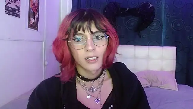 goth minerva online show from October 24, 2025, 1:43 pm