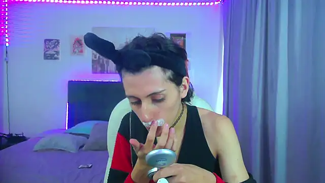Snapshot of goth_minerva chatting on May 11, 2026, 1:45 pm goth minerva online show from May 11, 2026, 1:45 pm