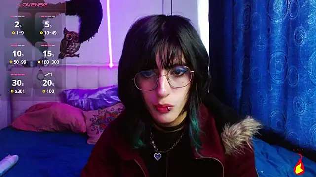Snapshot of goth_minerva chatting on September 12, 2025, 1:55 pm goth minerva online show from September 12, 2025, 1:55 pm
