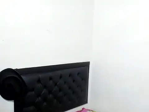 Snapshot of kevinkewman chatting on November 22, 2025, 12:37 pm kevinkewman online show from November 22, 2025, 12:37 pm