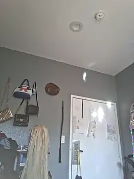 ItsBarbieBitcxxxx69 online show from October 23, 2025, 10:41 pm