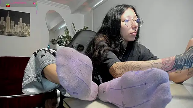 Snapshot of Laila_Angels chatting on June 16, 2026, 7:25 pm Laila Angels online show from June 16, 2026, 7:25 pm