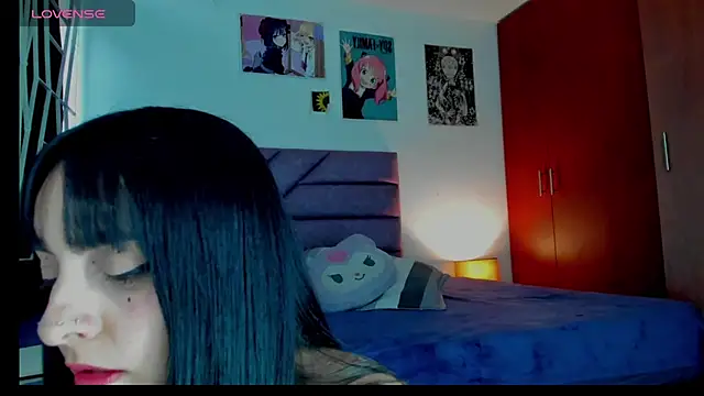 Snapshot of KARINNA__RAVEN chatting on May 21, 2026, 9:45 pm KARINNA RAVEN online show from May 21, 2026, 9:45 pm