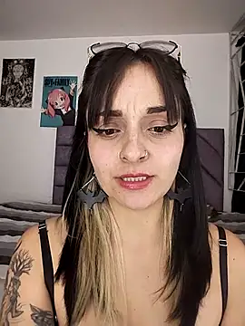 Snapshot of KARINNA__RAVEN chatting on March 11, 2026, 1:10 am KARINNA RAVEN online show from March 11, 2026, 1:10 am