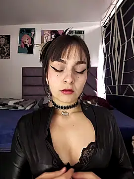 Snapshot of KARINNA__RAVEN chatting on May 1, 2026, 9:31 pm KARINNA RAVEN online show from May 1, 2026, 9:31 pm