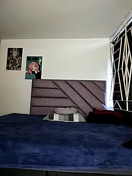 Snapshot of KARINNA__RAVEN chatting on April 9, 2026, 10:49 pm KARINNA RAVEN online show from April 9, 2026, 10:49 pm