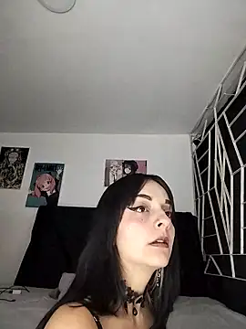 Snapshot of KARINNA__RAVEN chatting on March 18, 2026, 11:48 pm KARINNA RAVEN online show from March 18, 2026, 11:48 pm