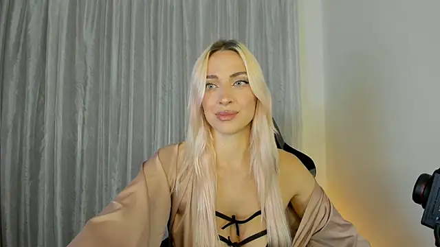  Miss Valentina  online show from April 7, 2026, 4:20 pm