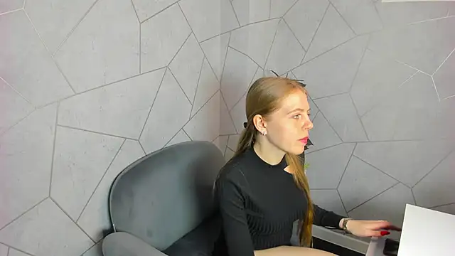 Snapshot of Joann_Shermann chatting on March 22, 2025, 1:54 am Joann Shermann online show from March 22, 2025, 1:54 am