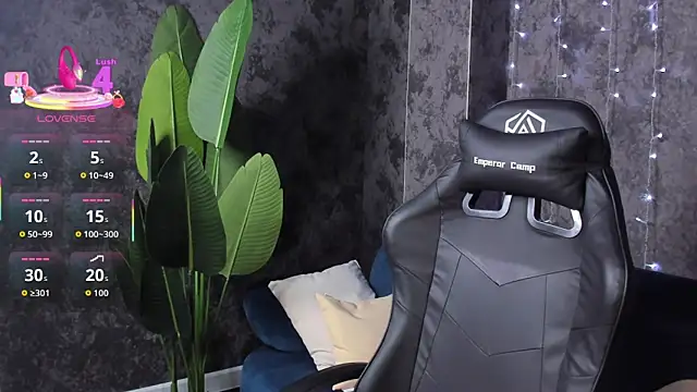 Joann Shermann online show from February 5, 2026, 1:23 am