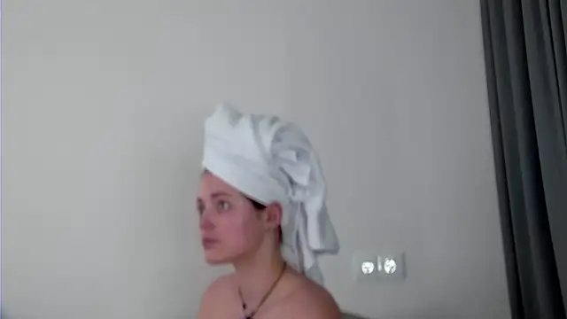 AshleyD  online show from July 28, 2026, 3:58 am