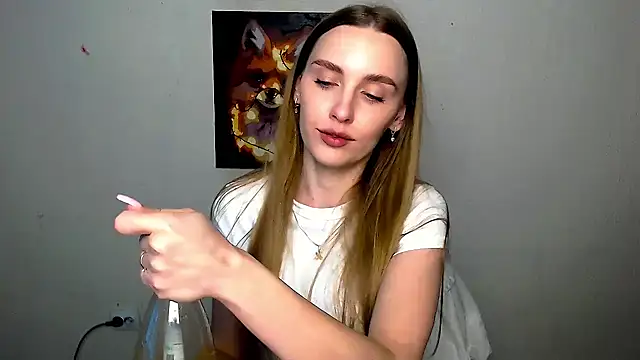Snapshot of Doll_Angelina chatting on May 28, 2026, 6:10 am Doll Angelina online show from May 28, 2026, 6:10 am