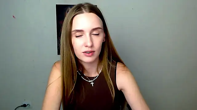 Doll Angelina online show from July 17, 2026, 5:59 am