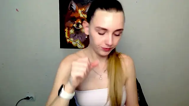 Snapshot of Doll_Angelina chatting on May 21, 2026, 6:11 am Doll Angelina online show from May 21, 2026, 6:11 am